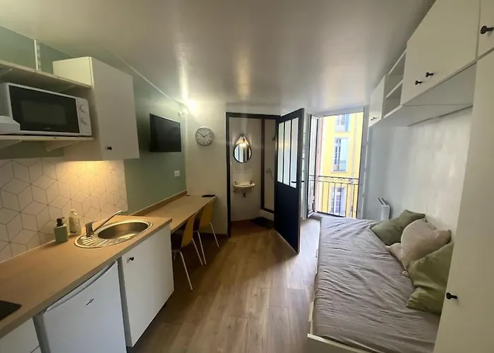 Apartament En Plein Centre Historique De *